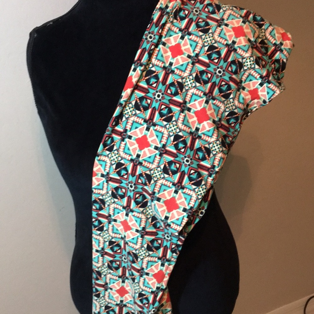 NWT LLR TC leggings